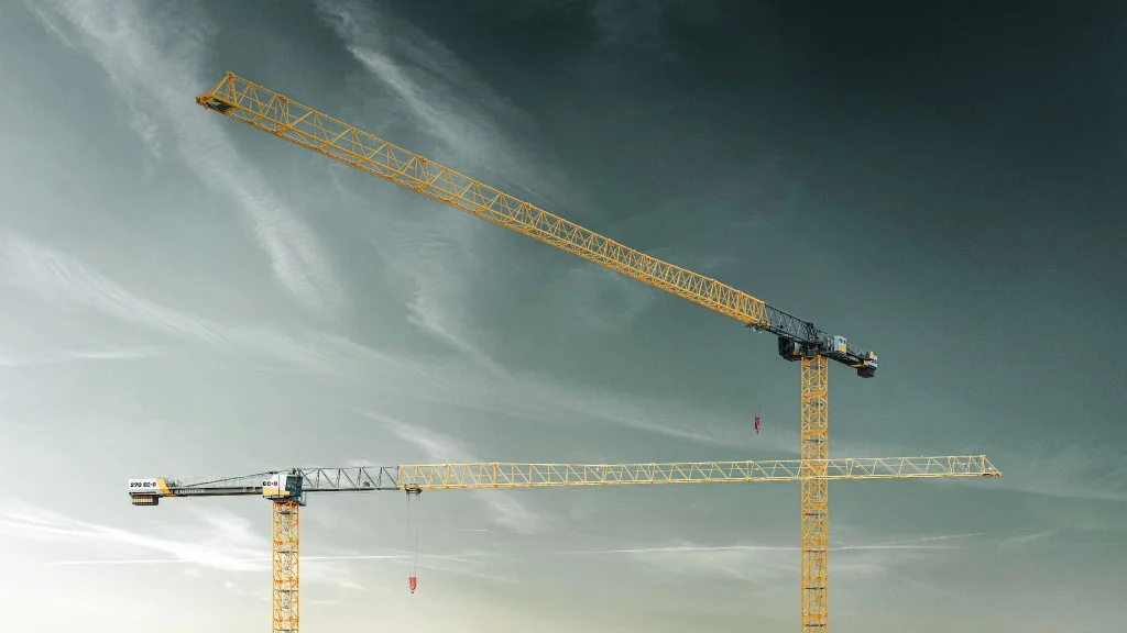 Due gru a torre Liebherr